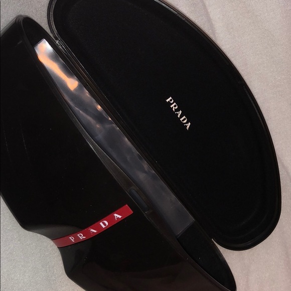 Prada sunglasses - Picture 6 of 6